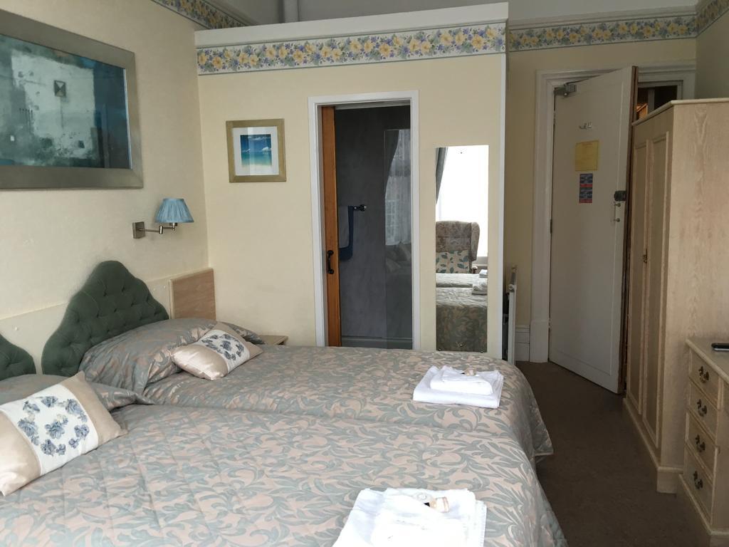 Hotel Riviera By The Sea Bournemouth Eksteriør billede