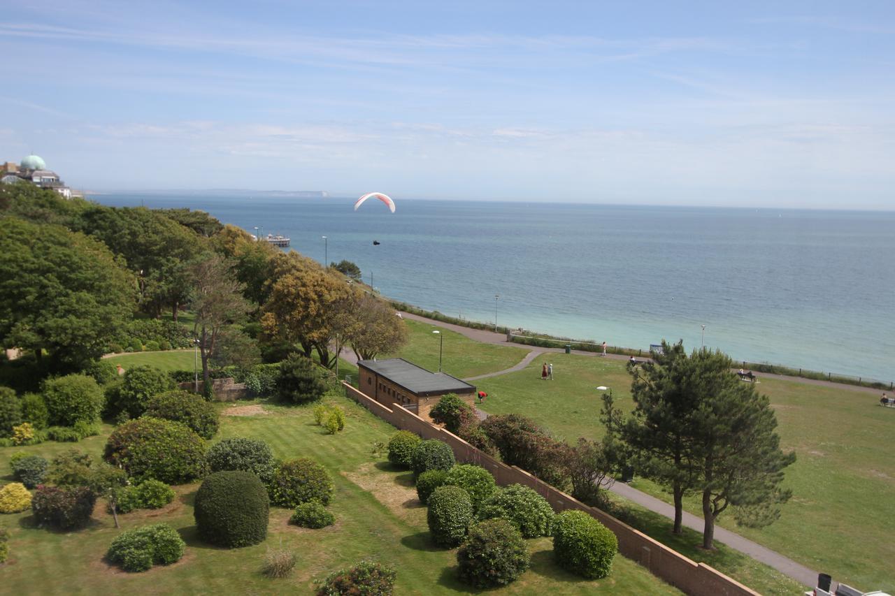 Hotel Riviera By The Sea Bournemouth Eksteriør billede