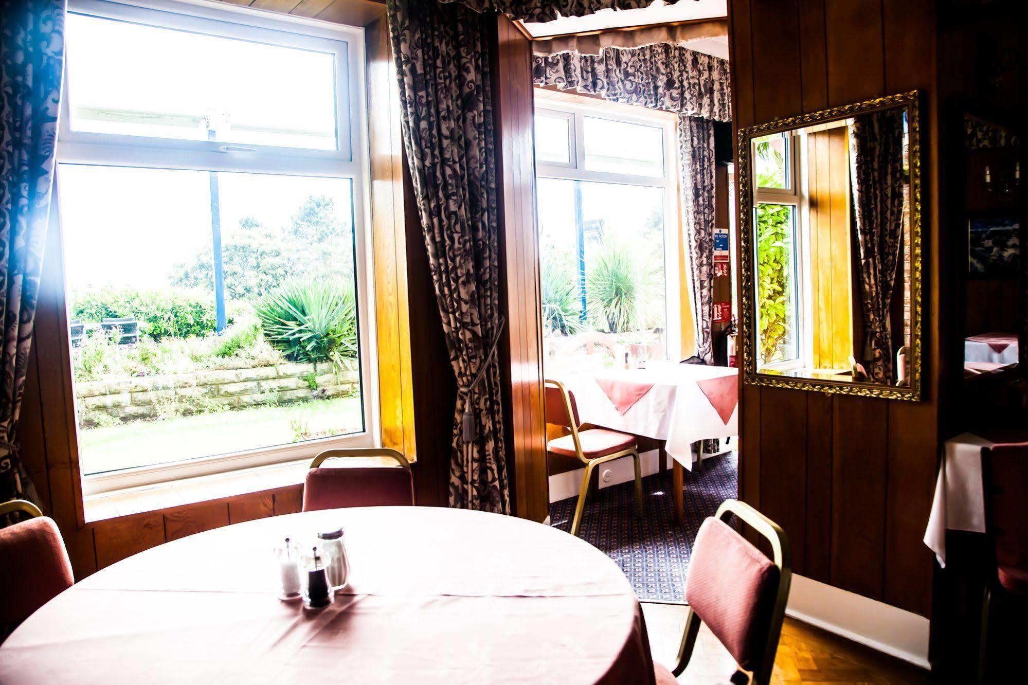 Hotel Riviera By The Sea Bournemouth Eksteriør billede